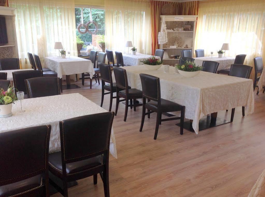 Teutonia Hotel Horn-Bad Meinberg Buitenkant foto